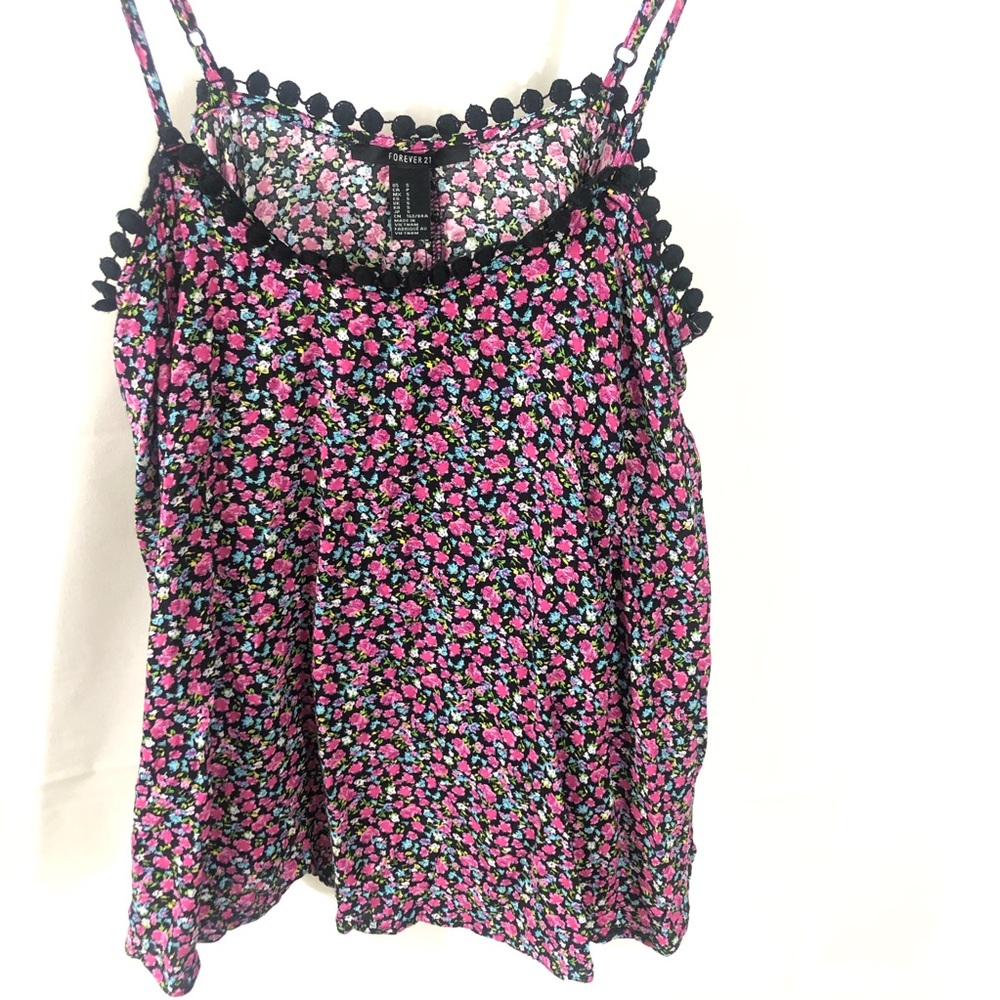 Forever 21 floral top spaghetti straps - Picture 4 of 4